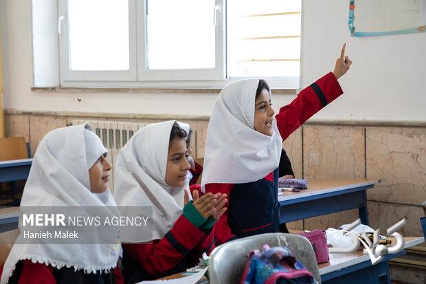مدارس و دانشگاههای برخی شهرهای خوزستان تعطیل شد