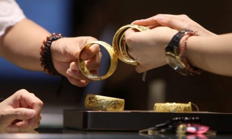 خرید طلا از مغازه یا بورس؛ کدام بهتر است