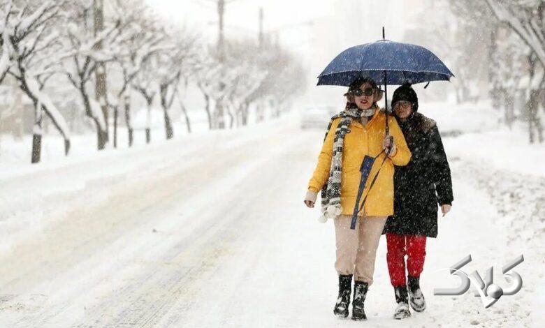 برف پاییزی، ارتفاعات کلاردشت را سفیدپوش کرد +ویدیو