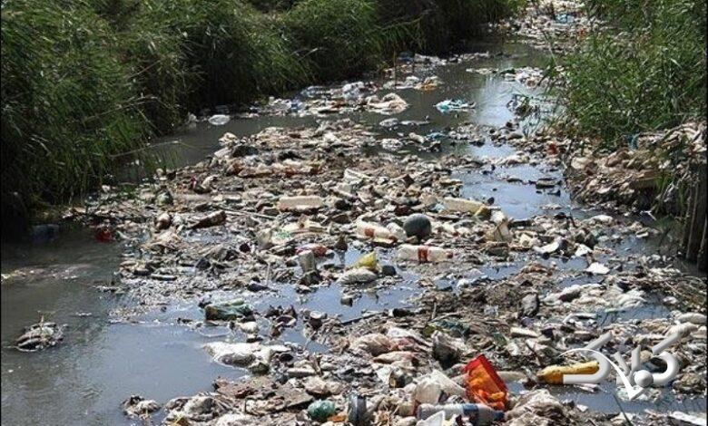 بیش از ۵ تریلیون زباله جانوران را در اقیانوس‌ها به چالش می‌کشد