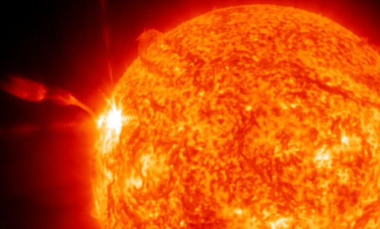 خورشید فوران کرد؛ ارتباطات رادیویی آفریقا و اروپا خاموش شد