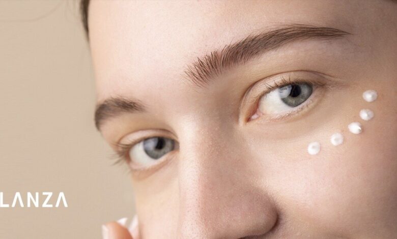 راهنمای کامل خرید و استفاده صحیح از کانسیلر و کرم دور چشم و ماسک صورت برای میکاپ بی‌نقص