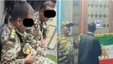 سوءاستفاده از لباس ارتش در متروی تهران +عکس