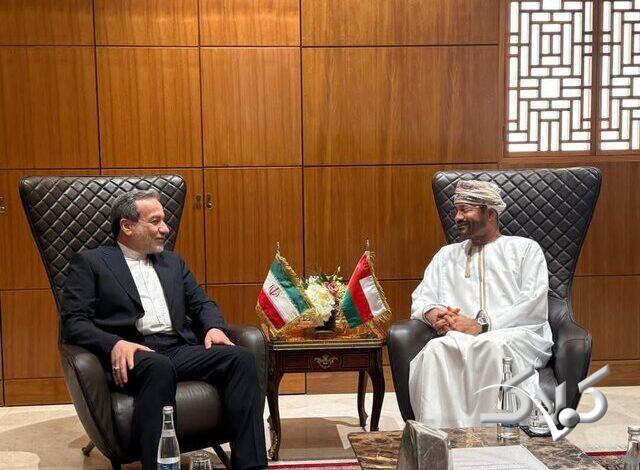 سیدعباس عراقچی، وزیر امور خارجه ایران و بدر البوسعیدی، وزیر خارجه عمان