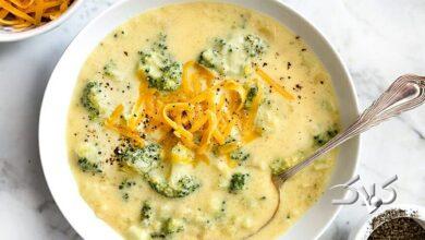 سوپ پروکلی با پنیر چدار