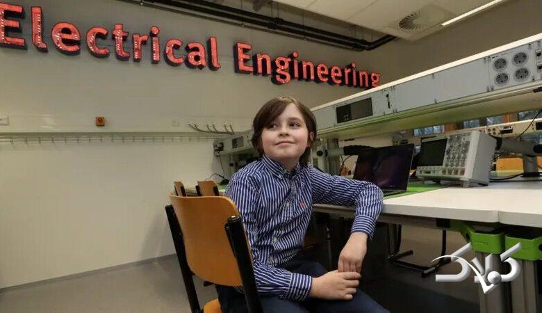 انیشتن جوان