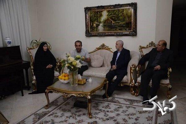 شهدای دانشآموز چراغ هدایت آیندگان هستند