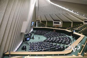 چراغ سبز مجلس به کوتاه‌سازی دوره‌های دانشگاهی / احتمال کاهش دوره کارشناسی به سه سال