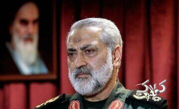 سردار شکارچی: لیبرالها و سکولارهای خائن امروز طلبکار بسیجیان هستند/ جای تاسف است که فردی وطن فروش و دین فروش بگوید که تسلیم آمریکا شویم