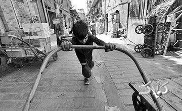 از خیابان تا فضای مجازی؛ چهرههای نوین بهرهکشی از کودک و نوجوان/ «در تهران، مشهد و اهواز، بخشی از نوجوانان کار فاقد شناسنامهاند»