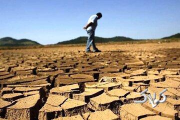 احمدینژاد نتوانست یک وزارتخانه منتقل کند چه برسد تخلیه تهران/ خشک کردن دریاچه پریشان برای دلمه بادمجان تهرانیها/راه حل بیآبی از زبان اسماعیل کهرم