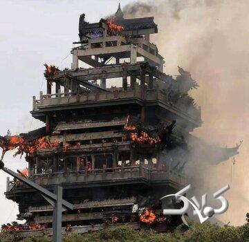 معبد ۱۵۰۰ ساله بهطور کامل در آتش سوخت/ عکس