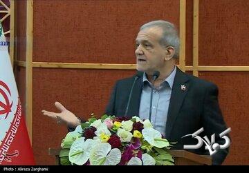 آیا دولت ، کار را به دست تقدیر می سپارد و هرچه بادا باد؟/ در سیاست خارجی قرار است کار به عقلانیت سپرده شود و جراحی صورت گیرد؟