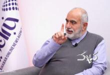 حسام الدین آشنا: اگر خط سفید به خبرنگار ها محدود می‌ماند مشکلی نبود/  مانند ارز ترجیحی که گفتم سر و کله فساد پیدا می‌شود