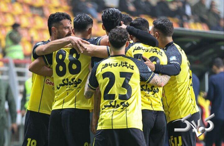 دیدار معوقه سپاهان مقابل استقلال ۱۱ دی در نقش جهان