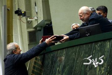 آلبوم تاریخی تقدیم لایحه بودجه به مجلس/ از میرحسین موسوی تا مسعود پزشکیان + تصاویر