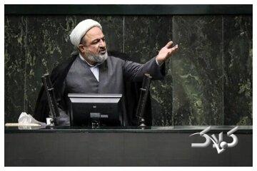 رسایی در ارومیه: نمیدانستم پزشکیان برادر شهید است / مردمیبودن از ویژگیهای رئیسجمهور است