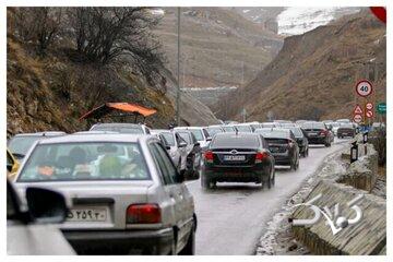 آخرین وضعیت جوی و ترافیکی محورهای مواصلاتی/ ترافیک سنگین در ۴ آزادراه