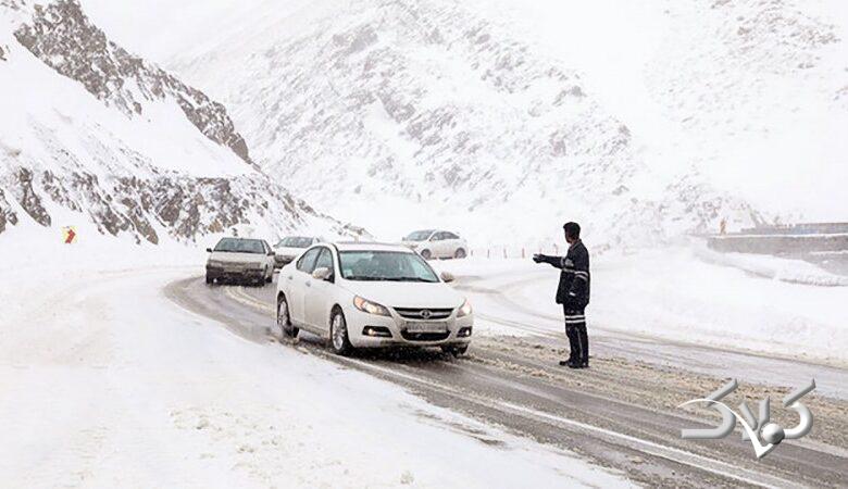 بارش برف و باران در جادههای ۱۲ استان کشور/ حتما بخوانید