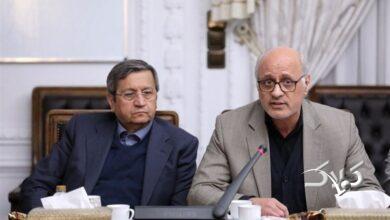 حضور همتی در جلسه رئیس جمهور با فعالان اقتصادی