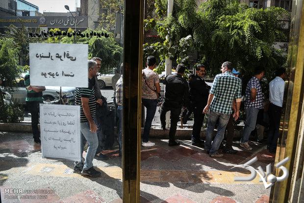 اعتراض بازاریان به جهش قیمتها؛ چرا مسئولان اقتصادی سخن نمی گویند؟