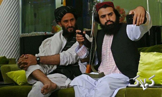 طالبان با داس به جان مغازه‌ها افتاد +ویدیو