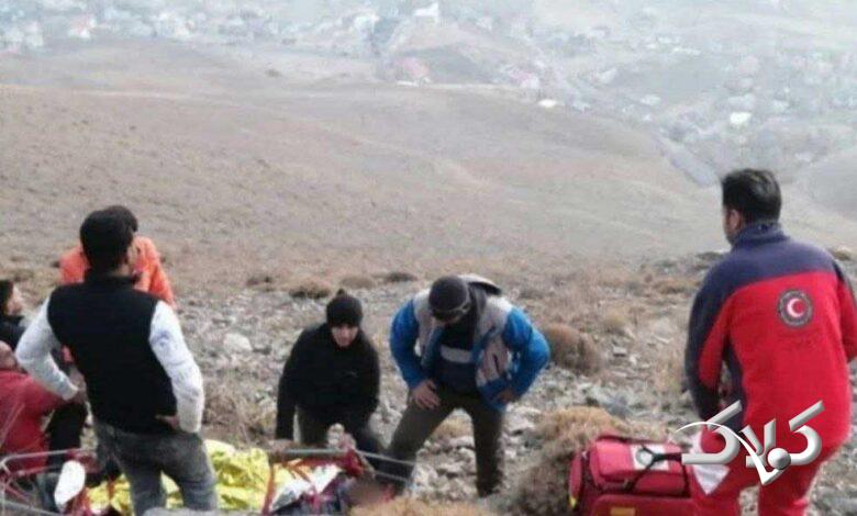 اولین ویدیو از حادثه سقوط رضا امیرخانی/ عملیات نجات هلال احمر را ببینید