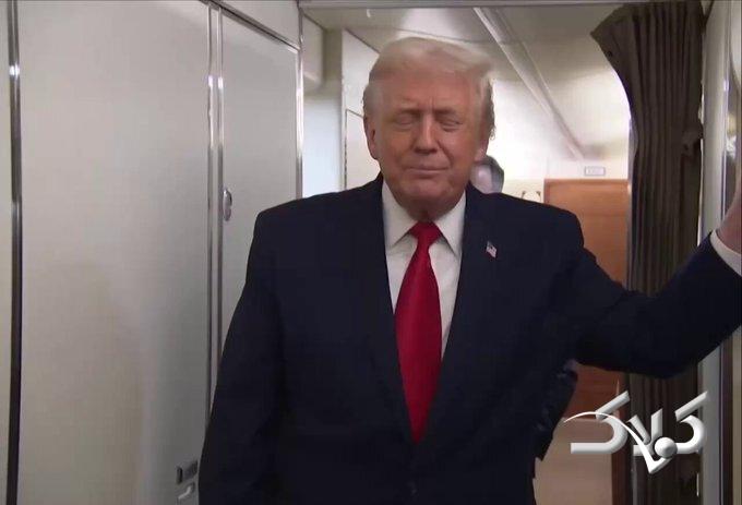 ترامپ در هواپیما سوژه خنده شد +ویدیو