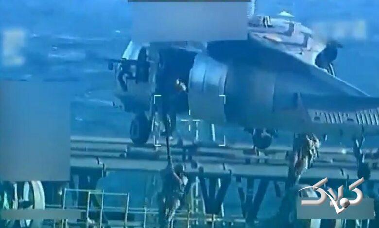 لحظه تصرف بزرگترین نفتکش ونزوئلا توسط سربازان آمریکایی +ویدیو