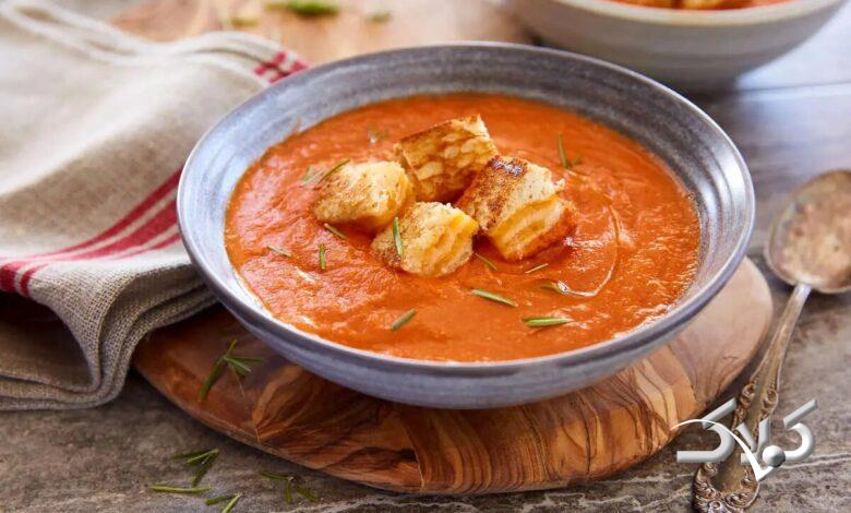 سوپ گوجه و پنیر