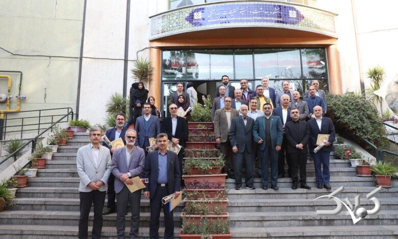 22 استاد ایرانی