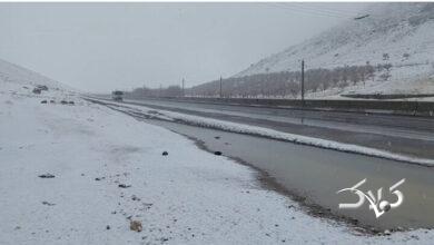 تداوم بارش برف در مناطق مختلف آذربایجان غربی