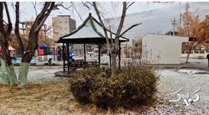 بارش برف در روزهای پایانی پاییز در ماکو و بازرگان