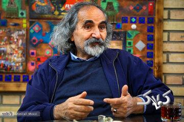 تقی آزادارمکی: طبقه متوسط آسیبدیده نمیتواند بحرانها را مدیریت کند