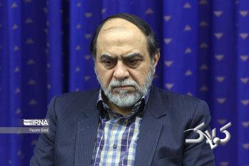 تفسیر عجیب رحیم‌پور ازغدی از ماجرای ماراتن کیش؛ زن باید جذابیت خود را مدیریت کند/ نمی شود که به اصطلاح مردان را کاری کنیم که به زنان نگاه نکنند