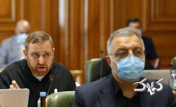 انتقاد تند از نصب گسترده تصاویر زاکانی در شهر و نماز جمعه/ عضو شورا: بودجه شهر صرف حکمرانی نمایشی میشود