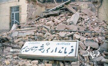 زلزله بم، دو دهه بعد: ۳۰درصد جمعیت ایران در بناهای ناایمن زندگی میکنند/ هشدار استاد زلزلهشناسی: انبوهسازی ارزان ریسک تازه شهرهای ایران