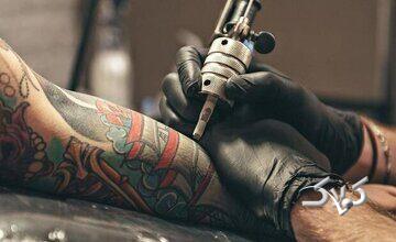 خالکوبی، واکنش بدن به واکسیناسیون را مختل میکند؟