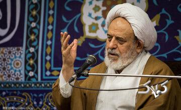 آقای شیخ حسین انصاریان! حرف های اخلاقی 1402 شما را باور کنیم یا توهین های 1404 تان را ؟!