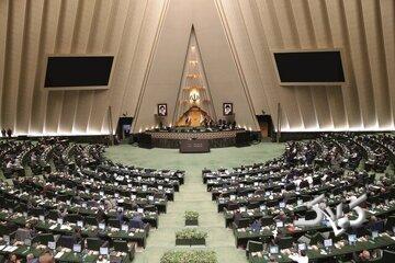 نماینده مجلس: شنیده ها حاکی است که دولت قصد دارد نرخ ارز ترجیحی را به بالای ۴۰ هزار تومان ببرد/ ما چوب لای چرخ دولت نمی گذاریم