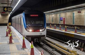 ورود یک فرد به حریم ریلی مترو؛ ماجرا چیست؟