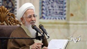 آیت الله جوادی آملی: انسان تنها با «گریه» و «ناله صادقانه» می‌تواند بر دشمن درونی پیروز شود