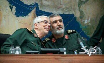 عکسی از شهیدان باقری در یک شهر موشکی/ شهید حاجی زاده هم بود