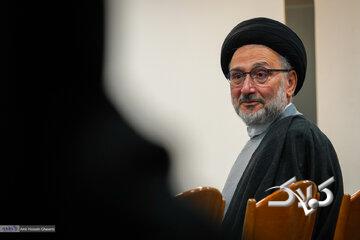 روایت ابطحی از جلسه فعالان سیاسی با رئیس جمهوری؛ اختلافنظرها با مجموعه اصلاحطلبان بیشتر بود/ نسل جدید نه اصلاحطلب میشناسد و نه اصولگرا