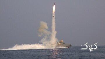 دریادار تنگسیری خبر داد: شلیک موشکی با برد بیش از طول خلیج فارس