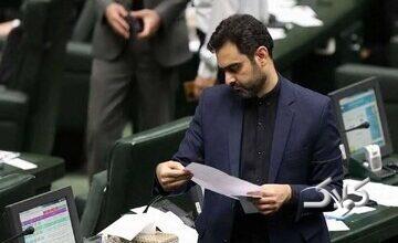 کنایه تند سردبیر روزنامه دانشگاه آزاد به ثابتی/ طفل! این جاده خاکیای که تو اولش وایسادی را محمود تا تهش رفته!