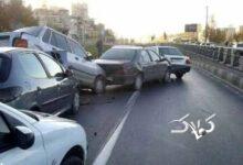 تصادف زنجیره‌ای  دو پراید، یک وانت، یک سمند و یک پژوی ۲۰۶ در اتوبان امام‌علی/ چند نفر مصدوم شدند