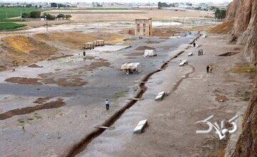 نقشرستم در محاصره فرونشست؛ آرامگاههای هخامنشی امن، اما کعبه زرتشت در خطر