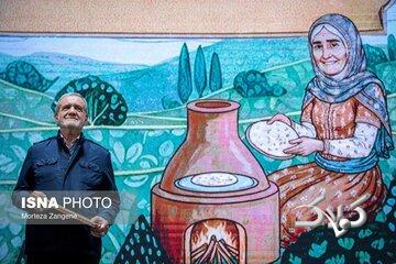 تصاویر خاص از حضور پزشکیان در آیین گرامیداشت «روز زن و مقام مادر»