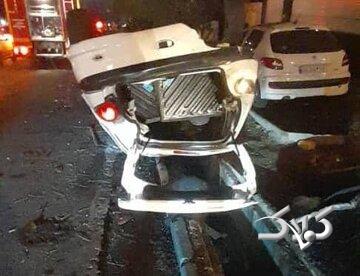 تصادف زنجیره ای در بزرگراه شهید باقری/ پژو ۲۰۶ واژگون شد